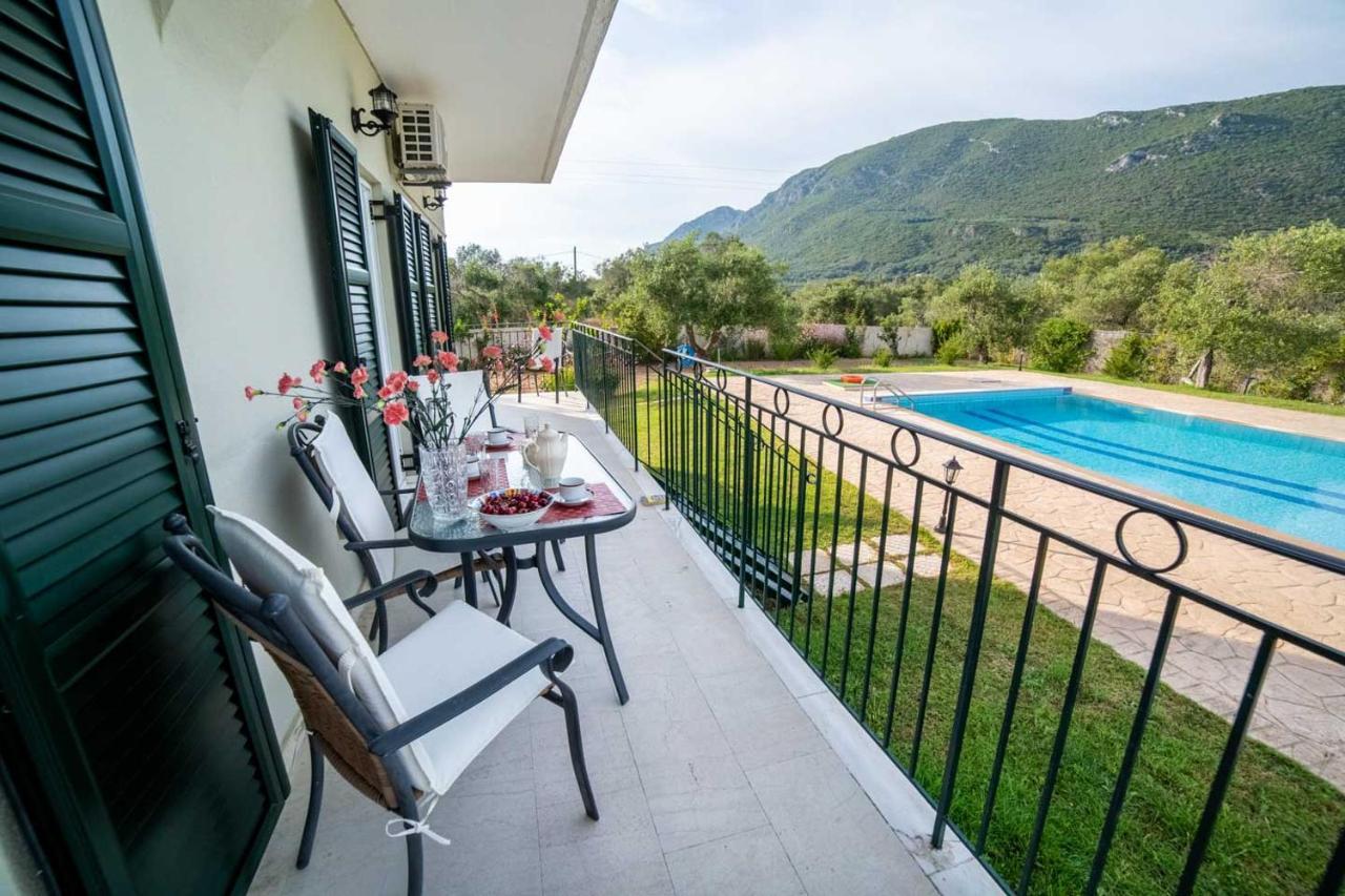 Villa Adonis Halikounas Exterior photo