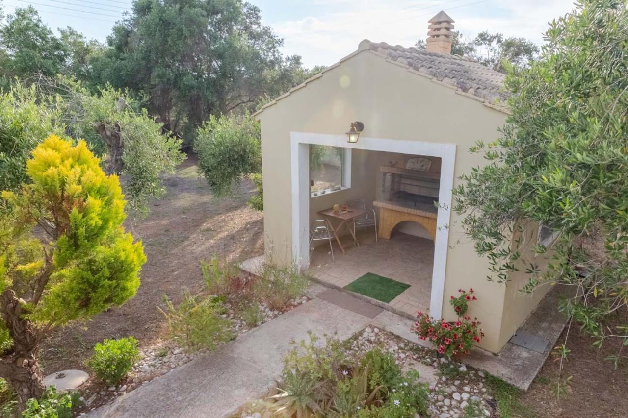 Villa Adonis Halikounas Exterior photo